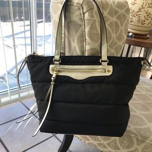 Puffed shoulder bag